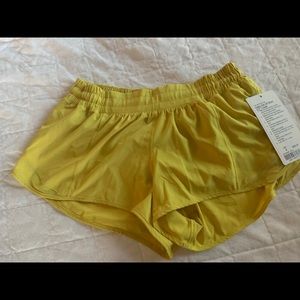 NWT Hotty Hot Shorts 2.5”